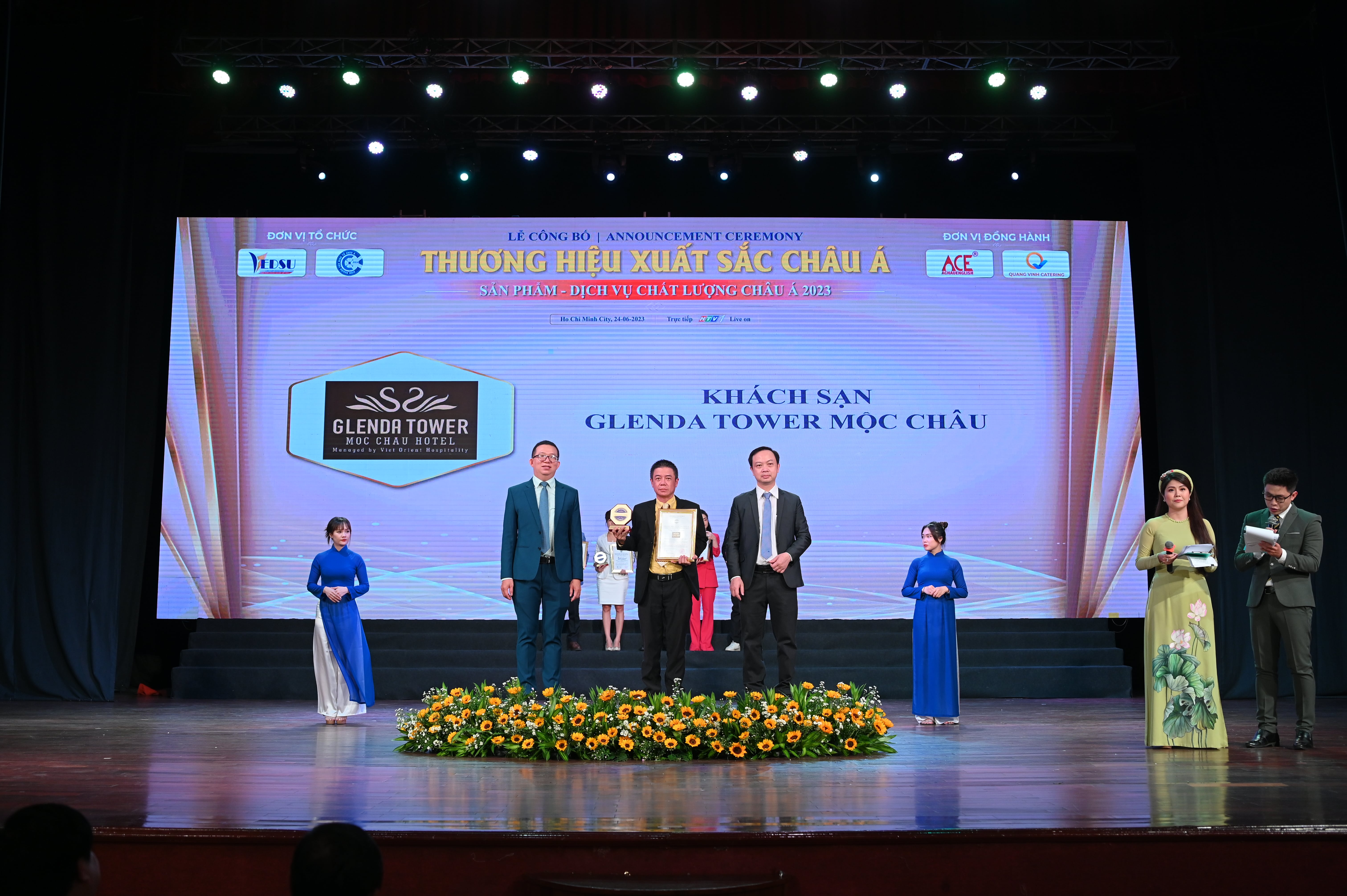Glenda Tower Moc Chau Hotel nhận giải thưởng Huy Chương Vàng Sản Phẩm Chất Lượng Dịch Vụ Châu Á tại Lễ Công Bố Thương Hiệu Xuất Sắc Châu Á 2023